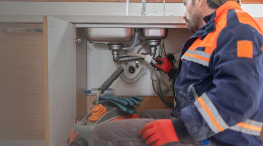 Local tankless water heater installation in Mediapolis, IA